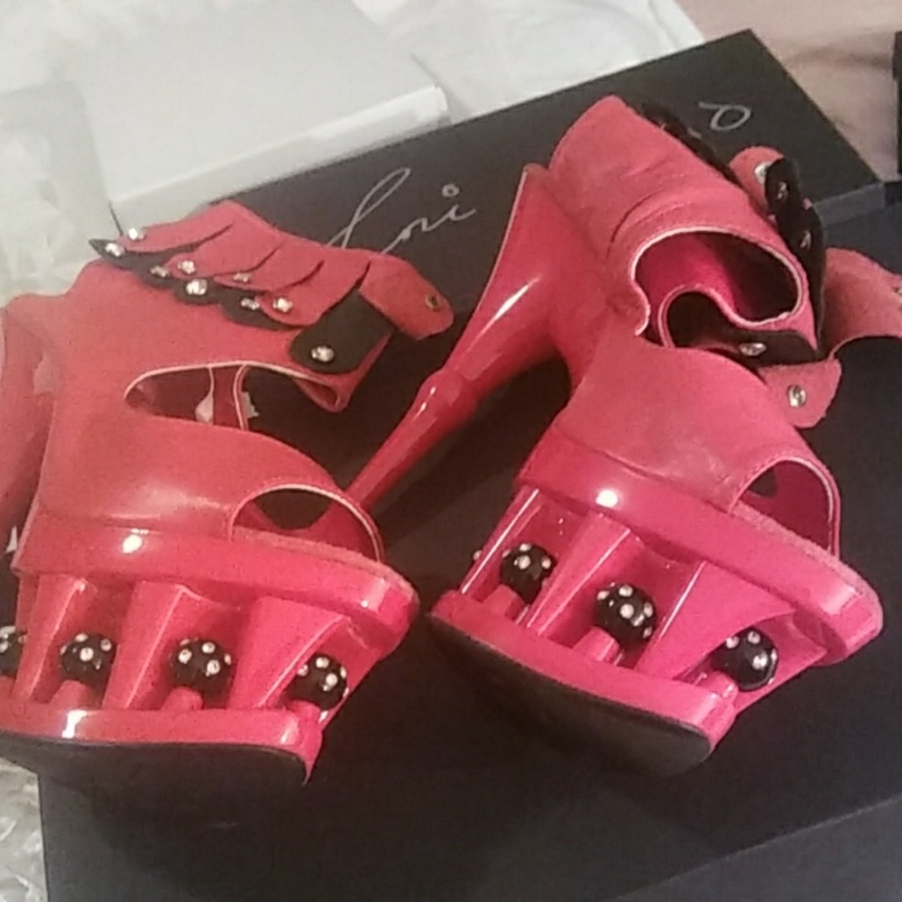 Designer shoes - Picture 4 of 4